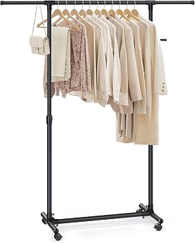 SONGMICS Stand Appendiabiti con Ruote, Attaccapanni, Altezza Regolabile 97-165 cm, Barra Estensibile, Ganci Laterali per Accessori, Nero LLR001B01